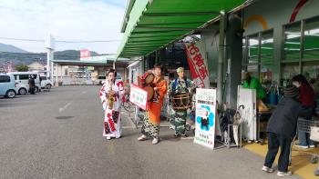 ちんどん屋さんが、やってきた！
