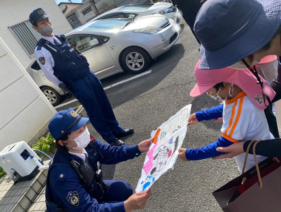 勤労感謝の日　交番のお巡りさん