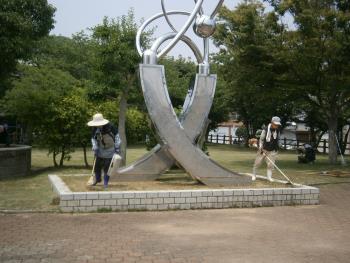 牛深中央公園内草刈り作業