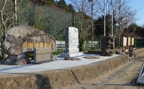 閉校記念碑15