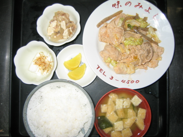 ピリ辛肉炒め定食