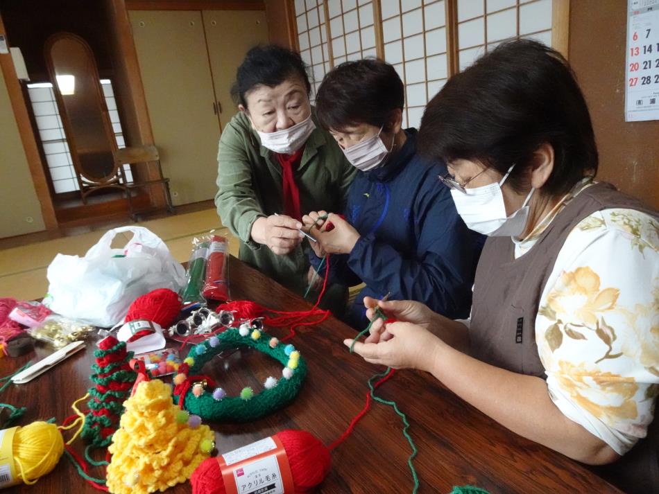 クリスマスツリー作り