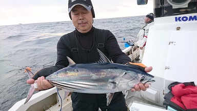 18 11 25 マグロ カツオ釣り 釣果情報 釣り船 竜宝丸