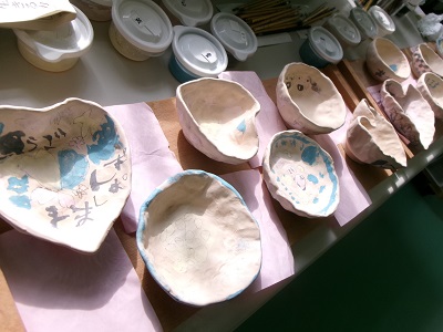 みんなで絵付け体験