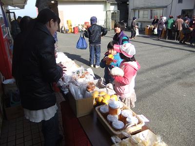 第２４回ふれあい市②.JPG