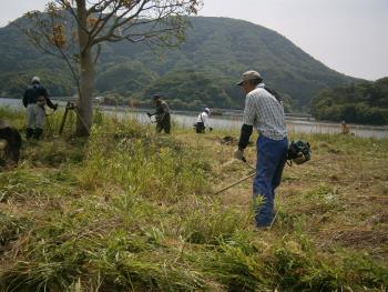 宮野河内草刈り作業