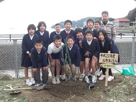 深海小学校にて