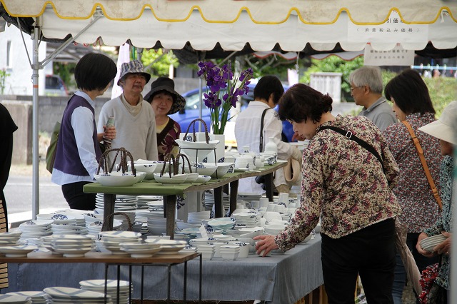 春の陶器市（展示風景）