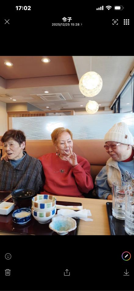 （とんでん）で昼食