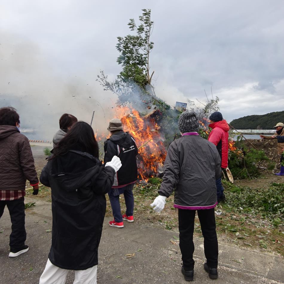 鬼火焼き（村・向え地区）