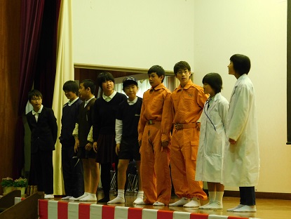 閉校6年　１