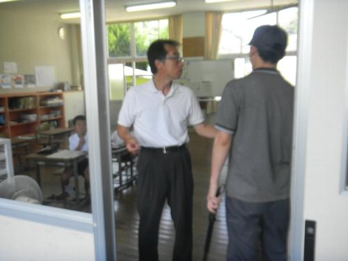 不審者