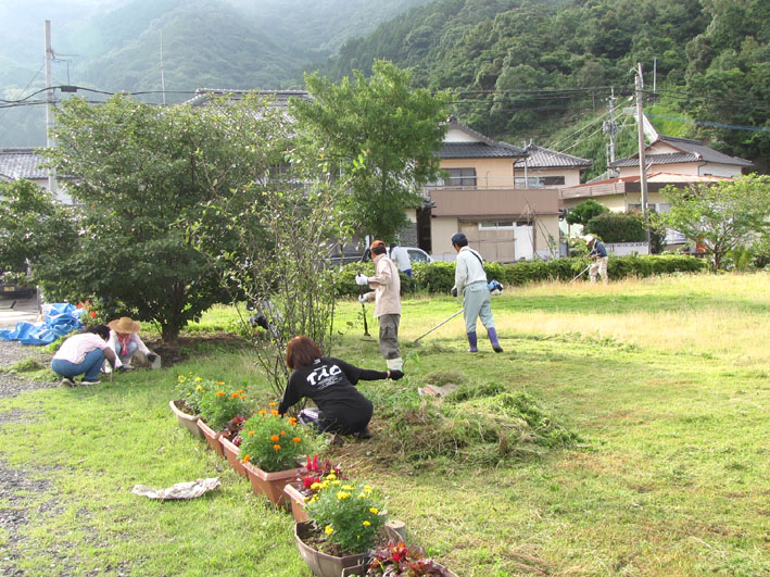 本郷清掃中2