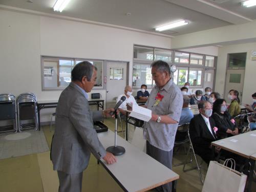 R7敬老会