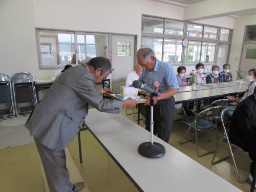 R7敬老会