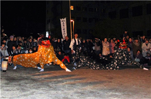 三社祭り　牛深八幡宮の獅子舞