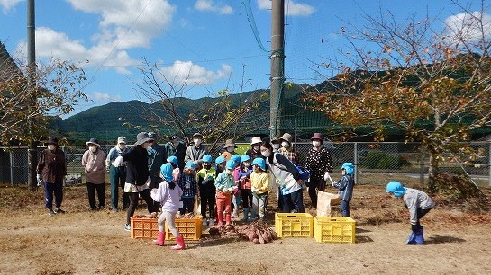 20221025芋ほり体験  (10)