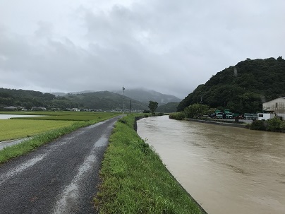 濁った下津浦橋　２