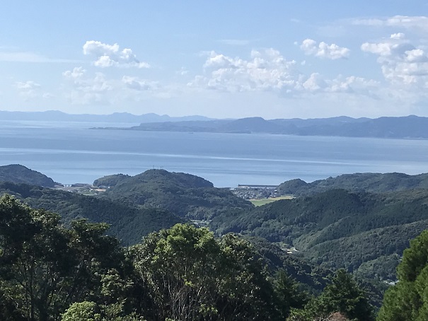 仁田岳からの下津浦、上津浦