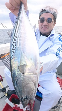 19 1 19 キハダマグロ カツオ釣り 釣果情報 釣り船 竜宝丸