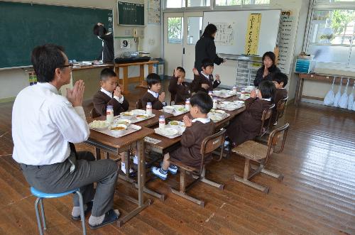 給食