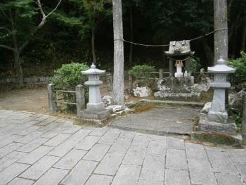 牛深公園内の管理作業