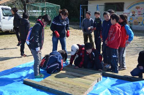 閉校記念碑６