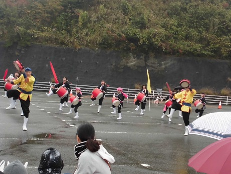 雨のエイサー