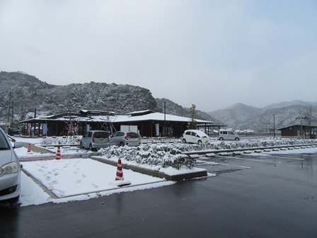 雪化粧した﨑津　再び