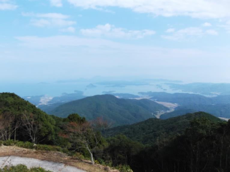 老岳山頂からの眺望（御所浦・鹿児島方面）