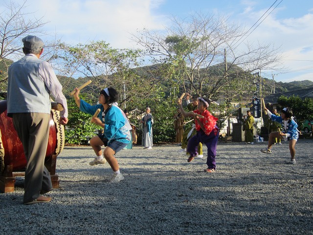 秋季例大祭太鼓踊り