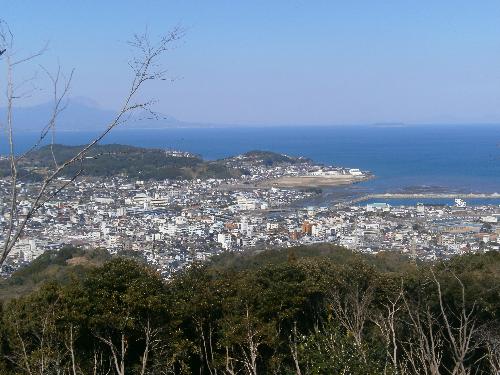 十万山公園　本渡中学校方面