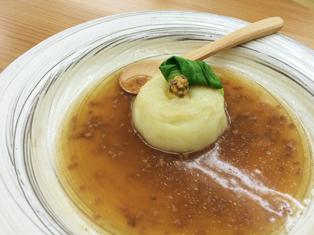 新ジャガ芋焼まんじゅうそぼろ餡掛け