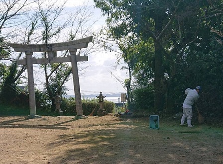 令和３年産島八幡宮掃除１