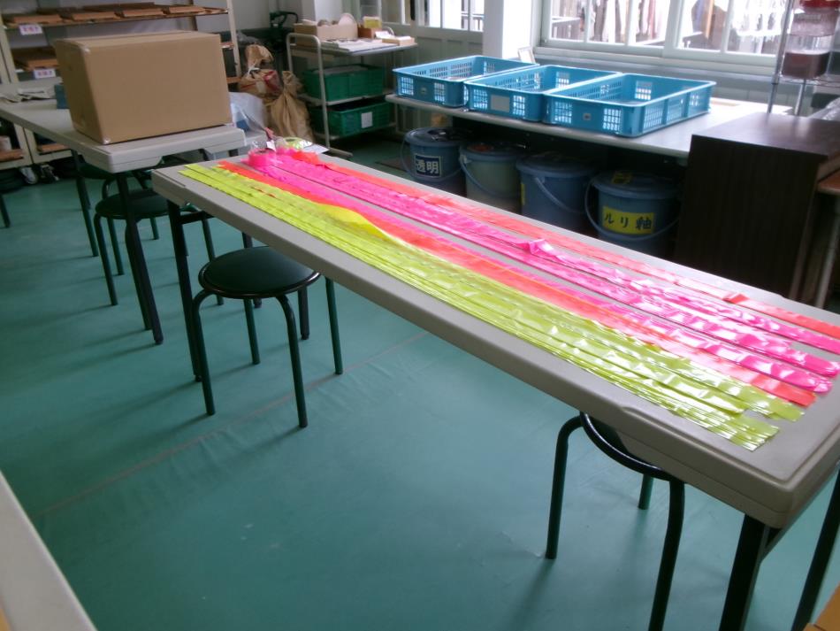 ミニ凧体験準備です😊