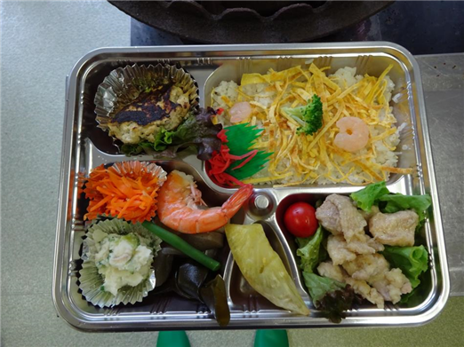 弁当3