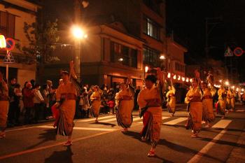 夜の総踊り