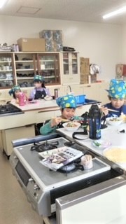 北地区小学生料理教室風景2　20210313