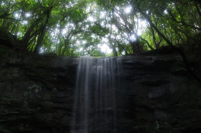 神掛けの滝