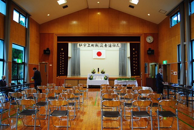 追悼式27会場（雨天用）