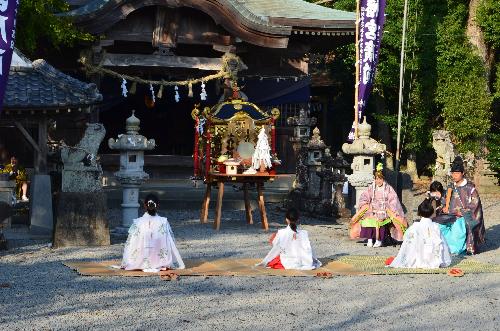 神楽舞