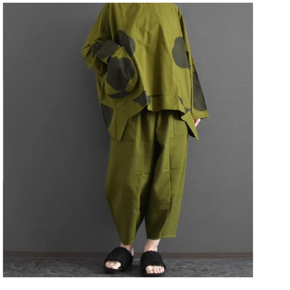 シルエットがまるで繭のようなパンツ☆チャンプ