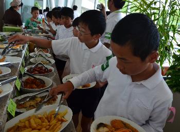 修学食事4