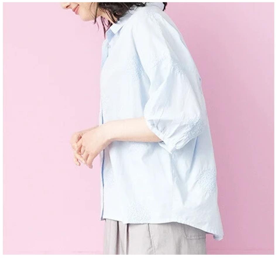 ふわふわ刺繍のブラウス楽し・・・☆チャンプ