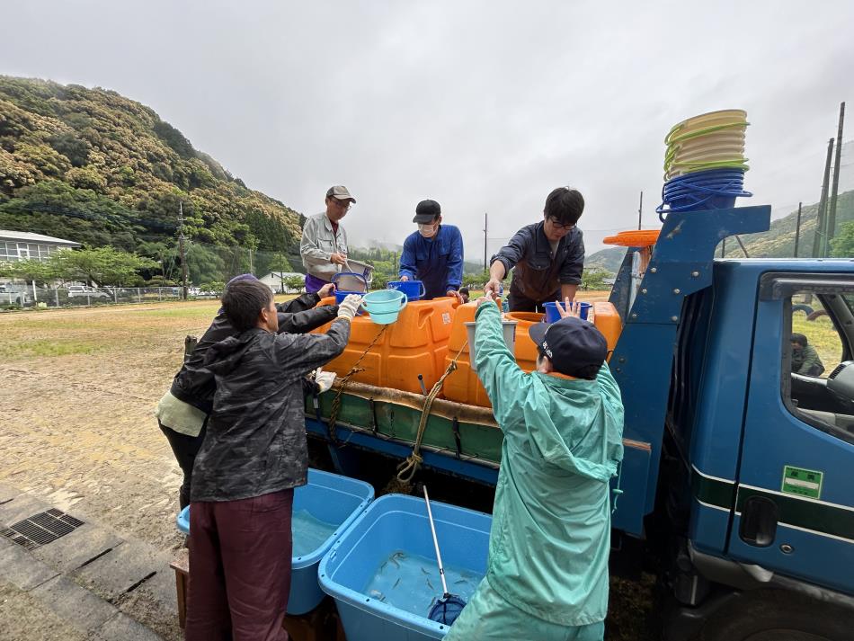 20240421河川清掃小学校撮影 (5)