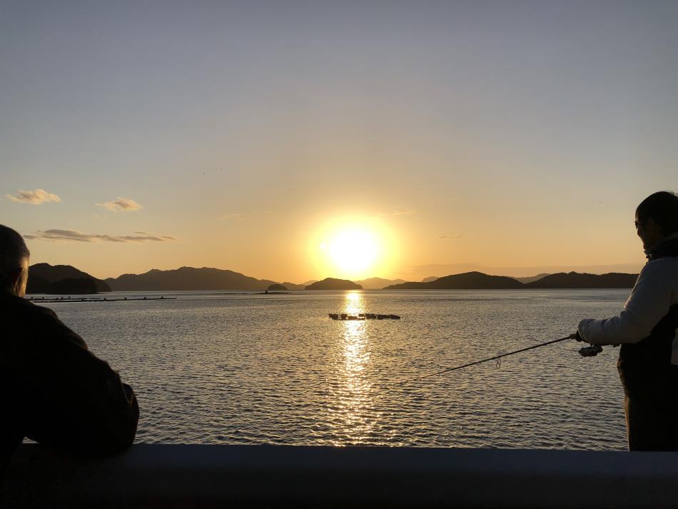 R3夕日