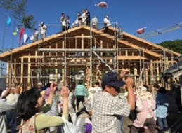 M様邸20150519餅投げ2