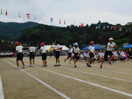 地区リレー女子　１
