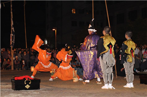 三社祭り　魚貫住吉神社の塩振り