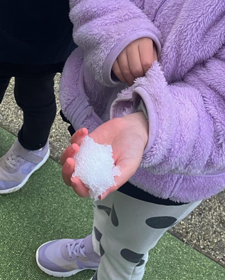 雪遊び２